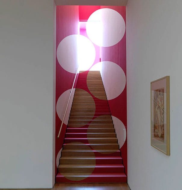 ある一点から見たら像を結ぶデザイン