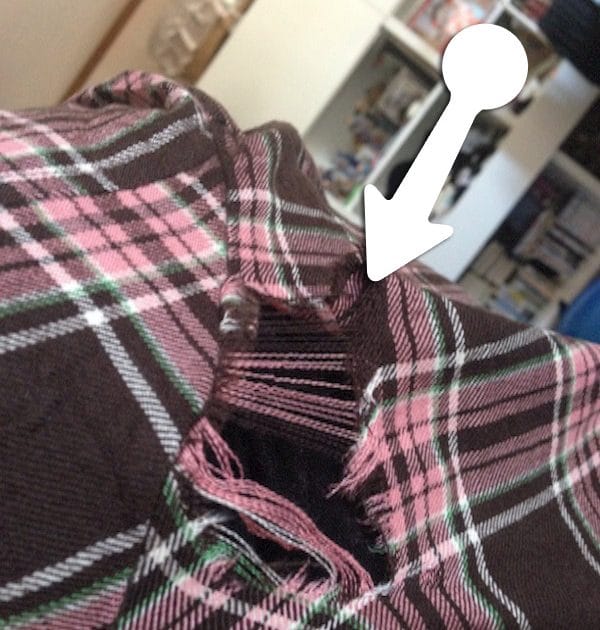 ある日、服が破れました