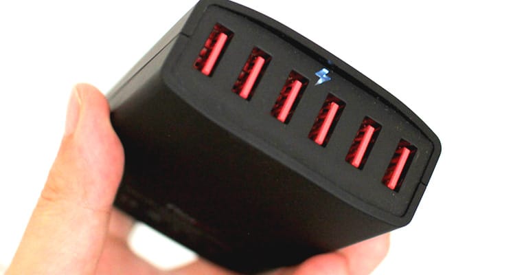 「Volutz」USB急速充電器の新たな選択肢 レビュー