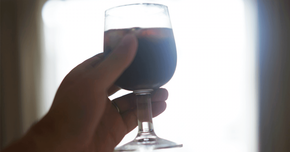 普段使いのコップをワイングラスに変えてみたら夏の生活レベル上がる