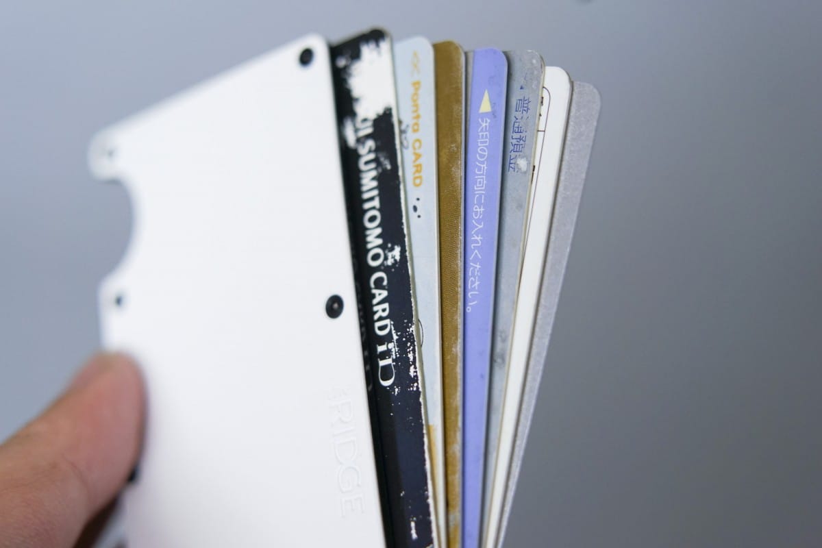 DSC09478 A close up of a person holding a book