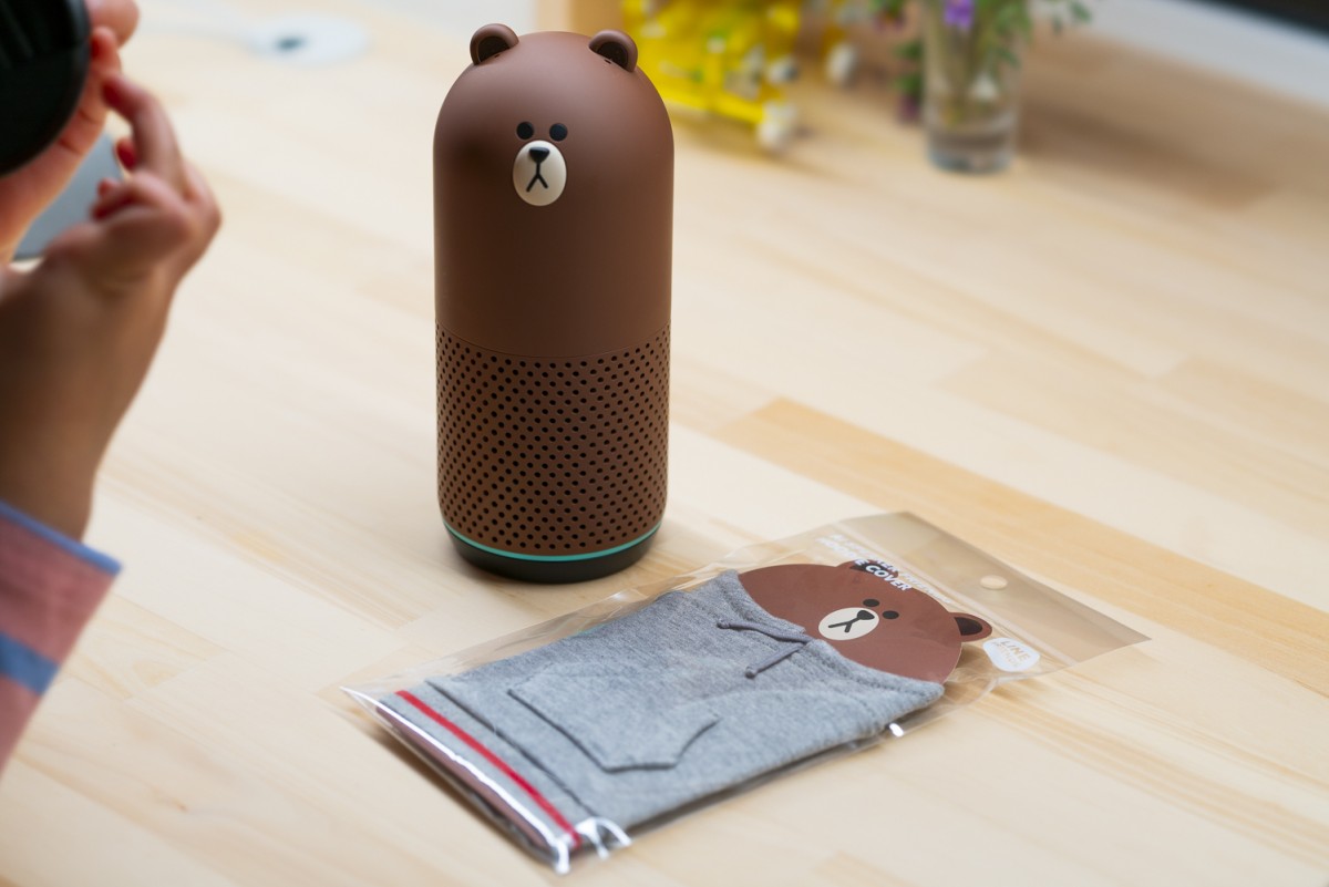 「Clova Friends」専用の「着せ替えカバー」