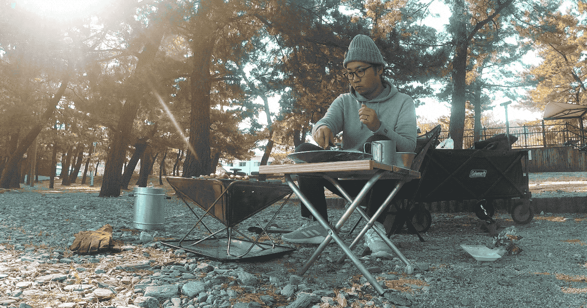 ユニフレームの『焚き火テーブル』は焚き火台とセットで盲目的に買ってOK